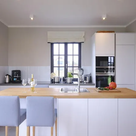 Villa Reetland Am - Luxusplus Reetdachvilla Mit 4 Schlafzimmern, Sauna Und Kamin G12