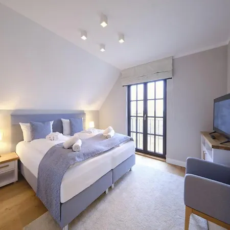 Reetland Am - Luxusplus Reetdachvilla Mit 4 Schlafzimmern, Sauna Und Kamin G12 Dranske