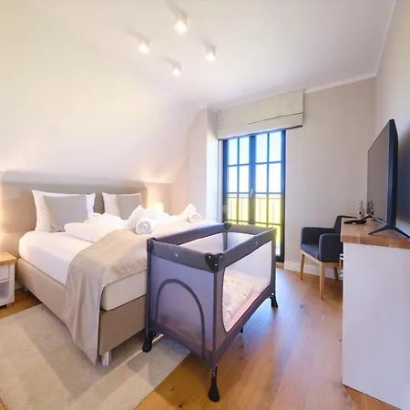 Dom wakacyjny Reetland Am - Luxusplus Reetdachvilla Mit 4 Schlafzimmern, Sauna Und Kamin G12 Dranske