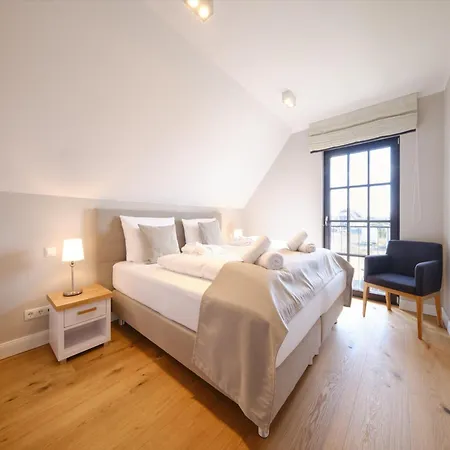 Dom wakacyjny Reetland Am - Luxusplus Reetdachvilla Mit 4 Schlafzimmern, Sauna Und Kamin G12 Dranske