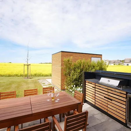 Dom wakacyjny Reetland Am - Luxusplus Reetdachvilla Mit 4 Schlafzimmern, Sauna Und Kamin G12 Dranske