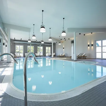 Dom wakacyjny Reetland Am - Luxusplus Reetdachvilla Mit 4 Schlafzimmern, Sauna Und Kamin G12 *