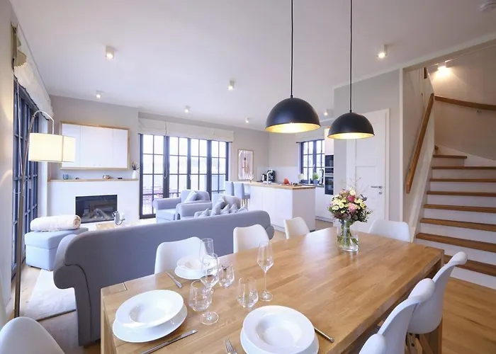 Reetland Am - Luxusplus Reetdachvilla Mit 4 Schlafzimmern, Sauna Und Kamin G12 ドランスケ